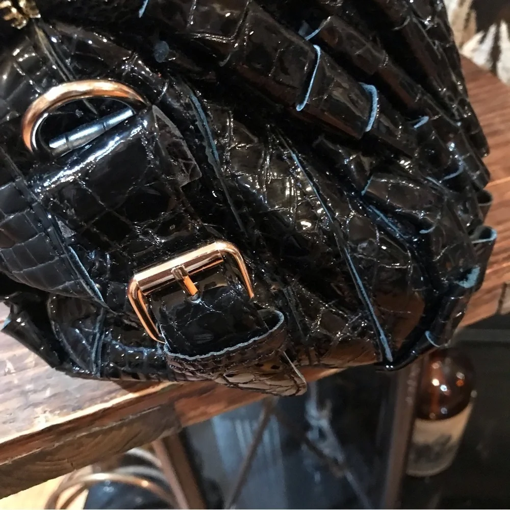 ▪️Black Patent Leather Handbag